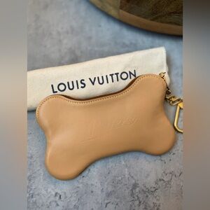 Louis Vuitton Bone Key Pouch